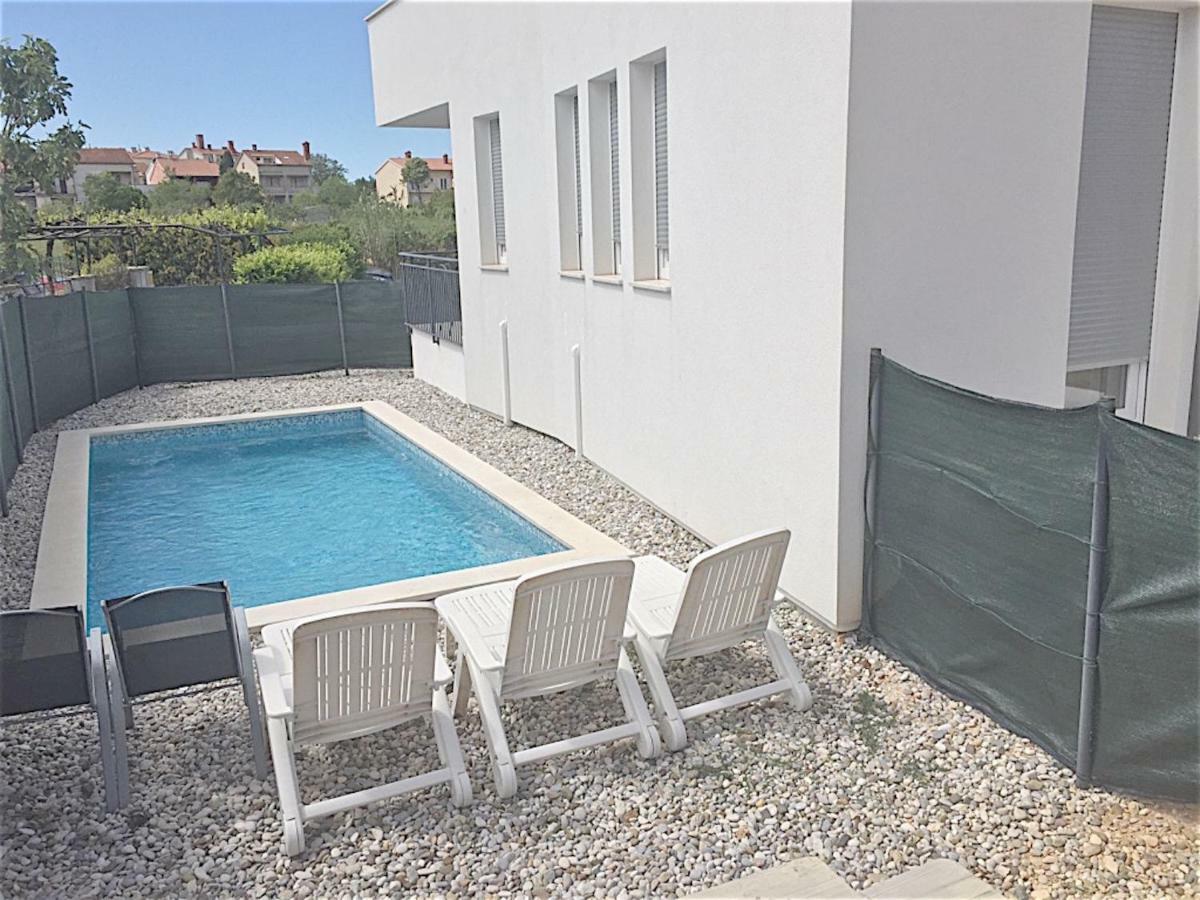 Apartments Peti Pula Exterior photo
